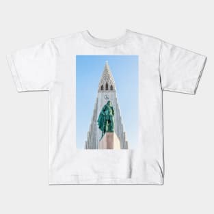 Statue of explorer Leif Erikson Kids T-Shirt